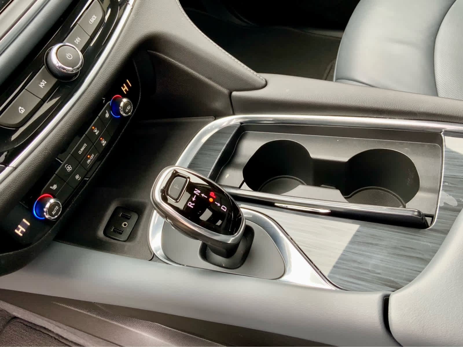 Used 2019 Buick Enclave Essence w/ Trailering Package, 5000 lbs. AWD/4WD image 46