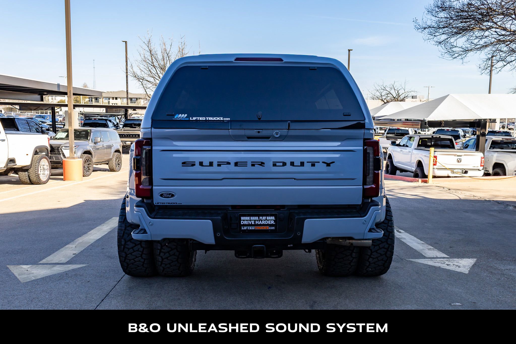 Used 2025 Ford F450 Platinum w/ FX4 Off-Road Package image 8