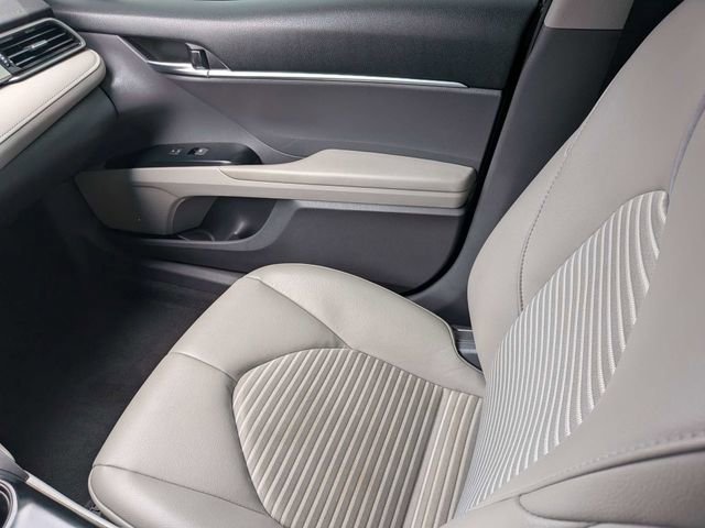 Used 2019 Toyota Camry SE image 15
