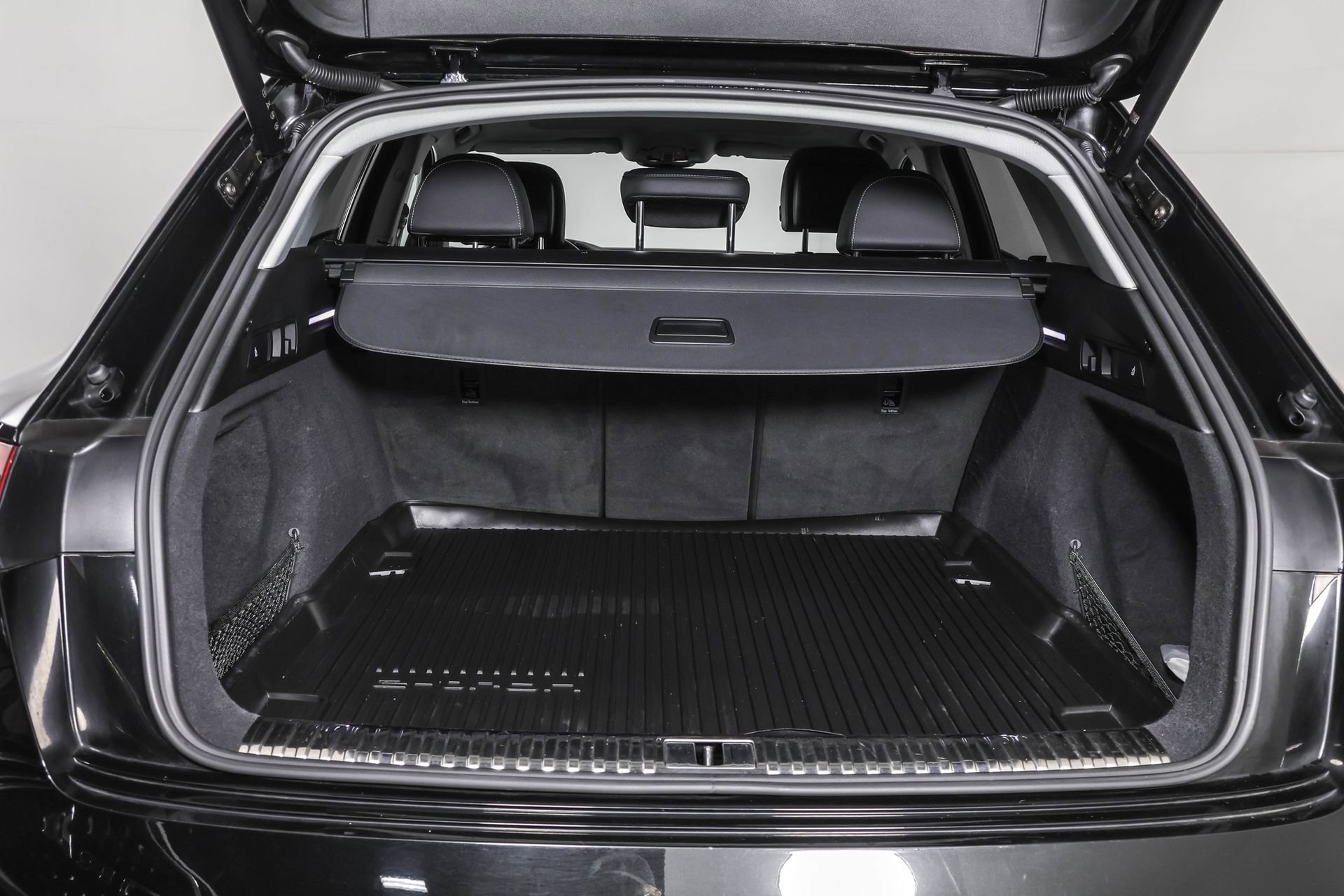 Used 2023 Audi e-tron Premium image 41