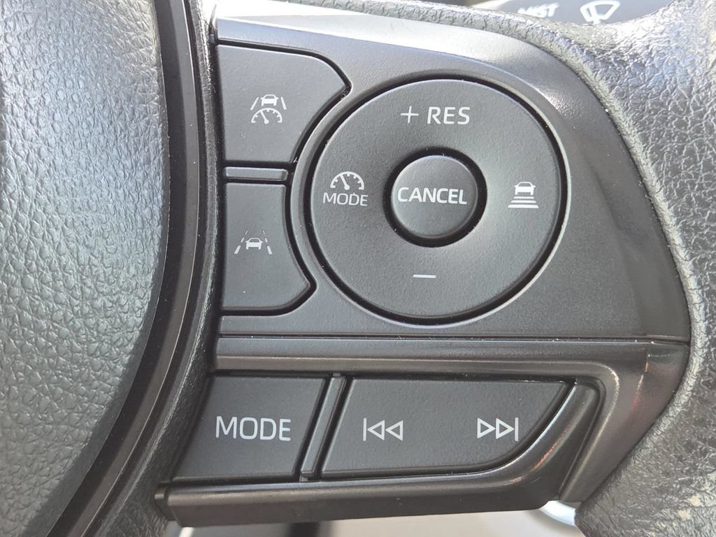 Used 2025 Toyota Corolla LE w/ Convenience Package FWD image 29