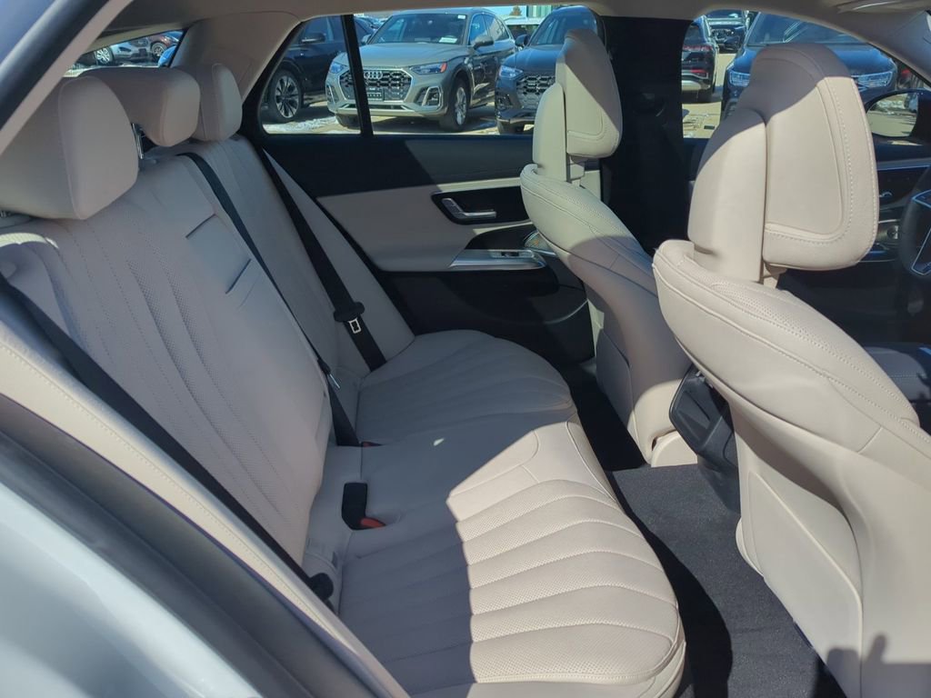 Used 2025 Mercedes-Benz E 450 4MATIC All-Terrain Wagon image 60