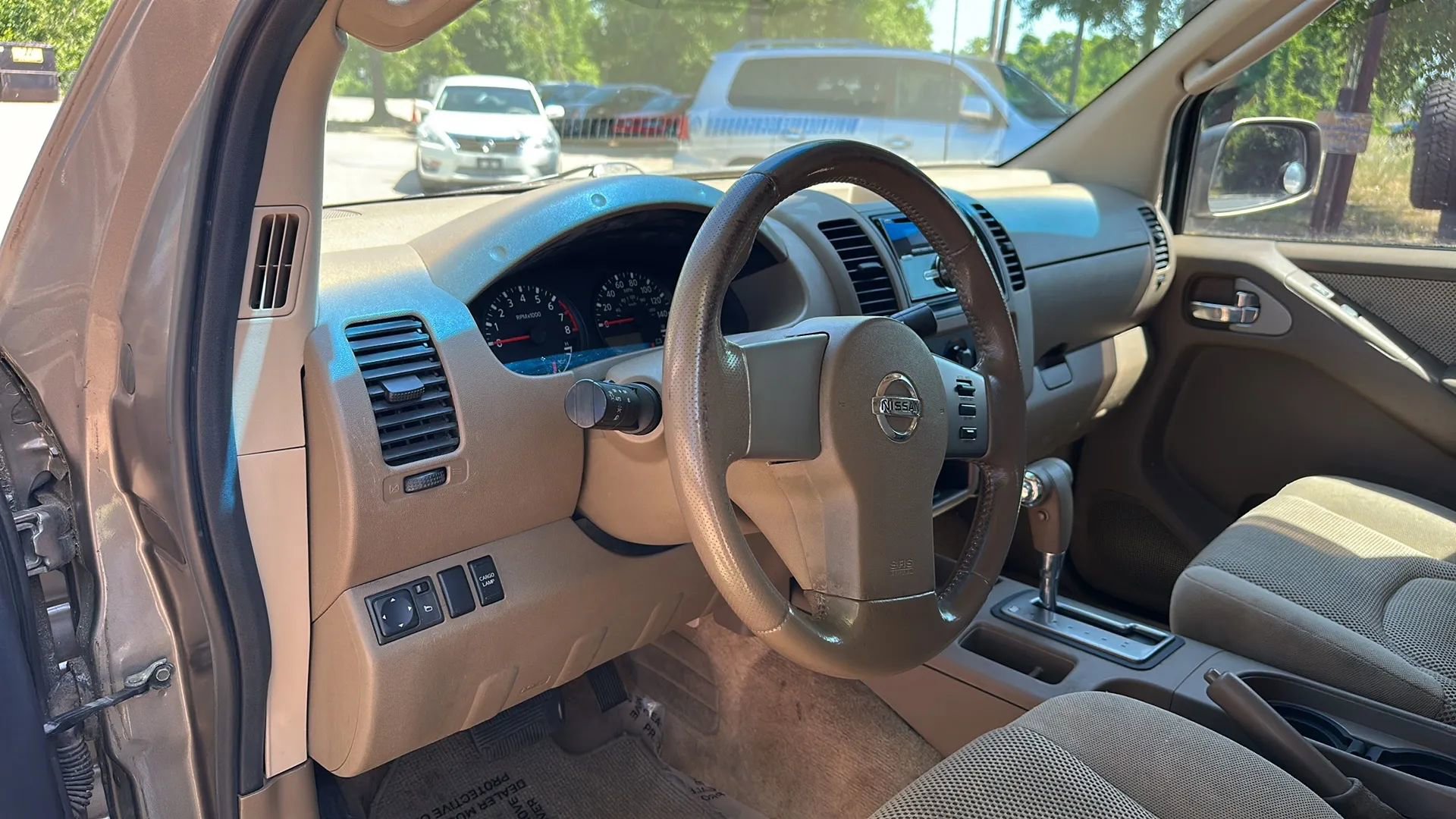 Used 2005 Nissan Frontier LE w/ (J01) Sunroof Pkg RWD image 11