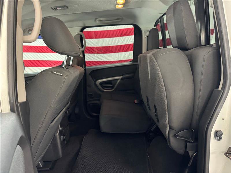 Used 2015 Nissan Titan SV w/ SV Value Truck Package image 11