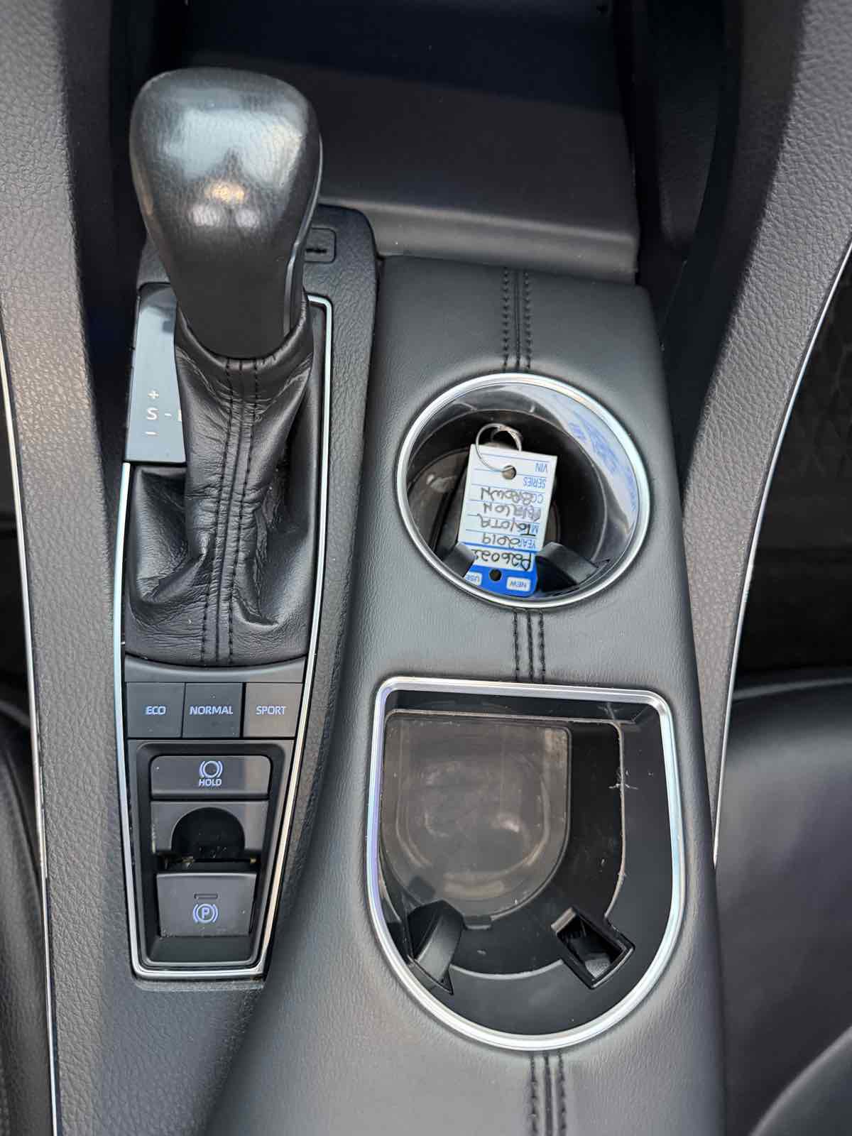 Used 2019 Toyota Avalon XLE w/ Moonroof Package FWD image 11