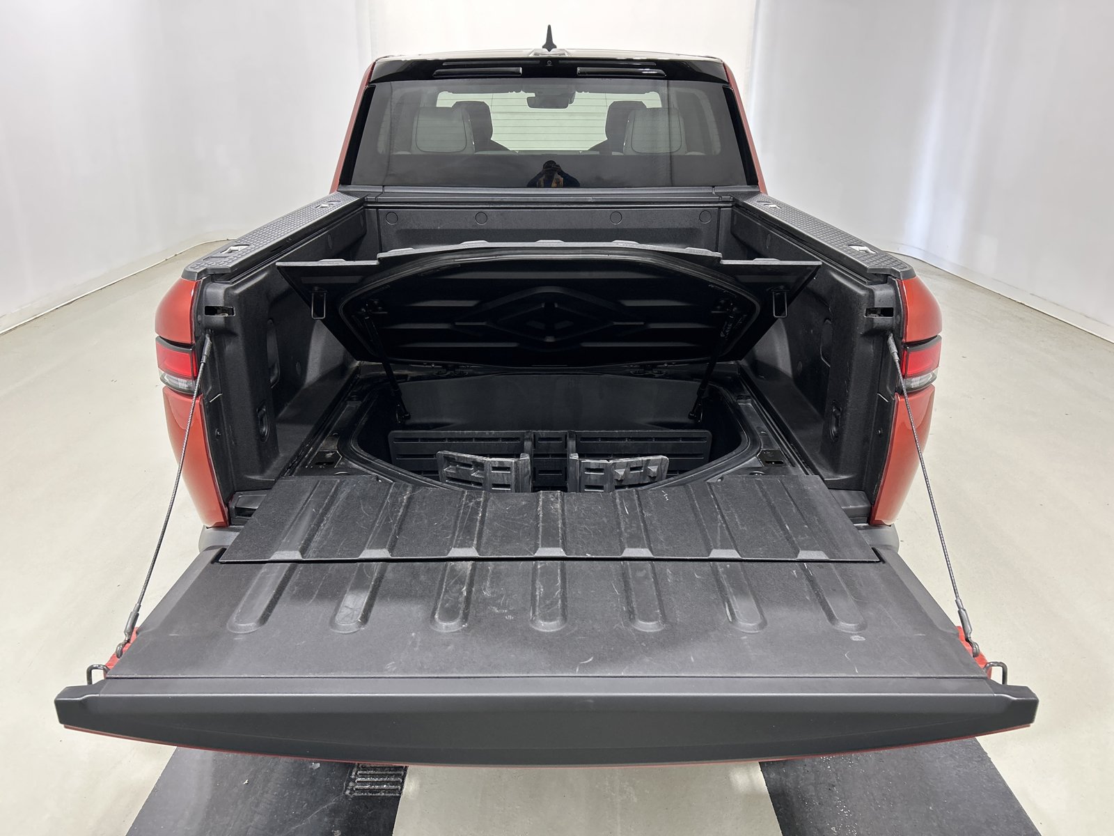 Used 2023 Rivian R1T Adventure AWD/4WD image 15