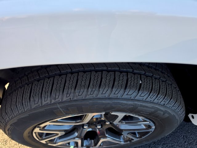 New 2027 RAM 1500 Laramie w/ Laramie Preferred Package AWD/4WD image 9