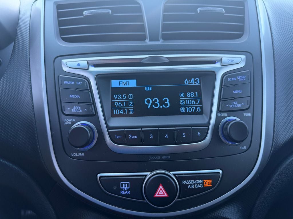 Used 2017 Hyundai Accent SE FWD image 9