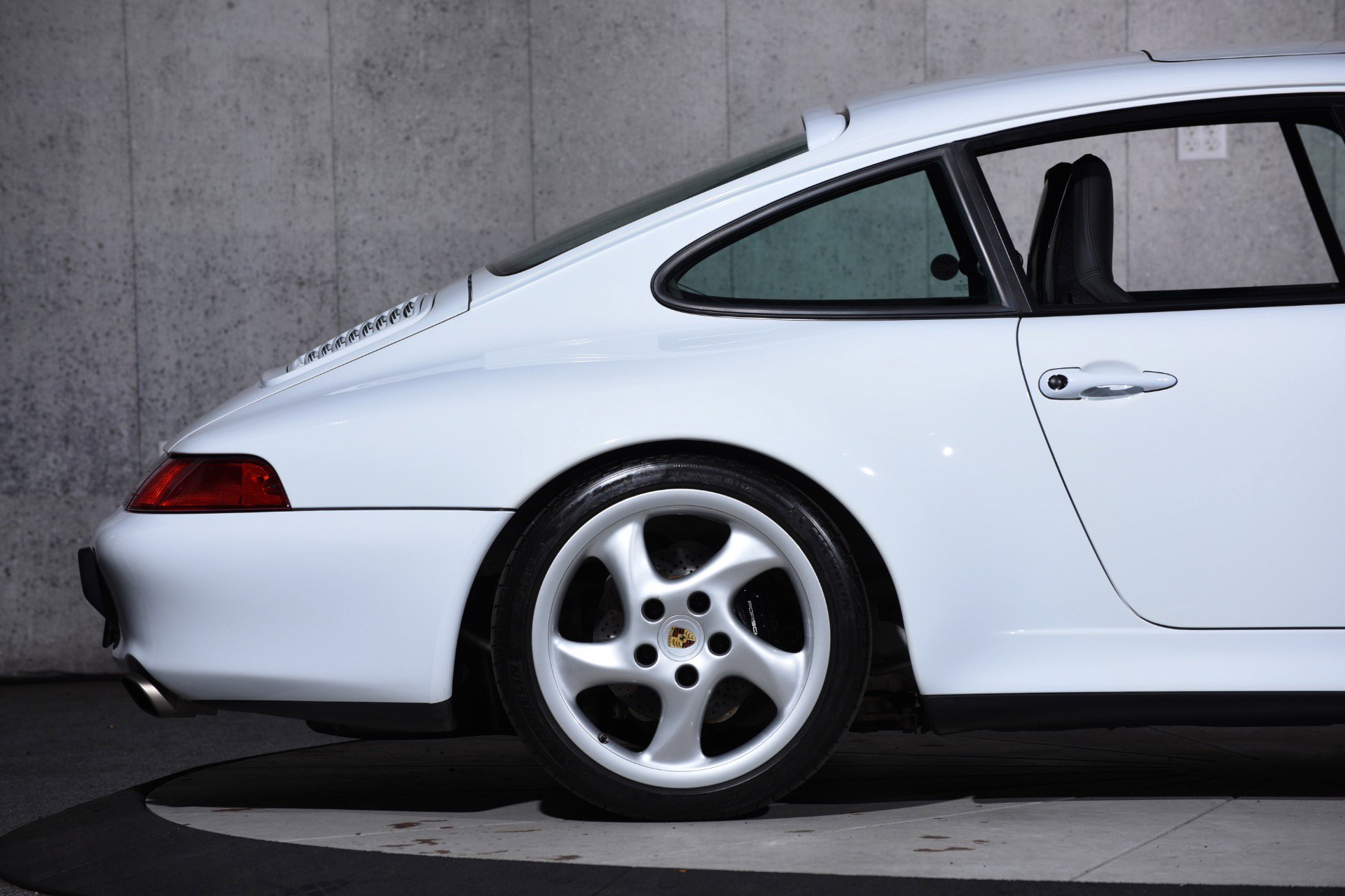 Used 1998 Porsche 911 Carrera S image 35