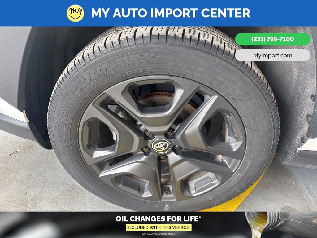 Used 2024 Toyota RAV4 Adventure image 9