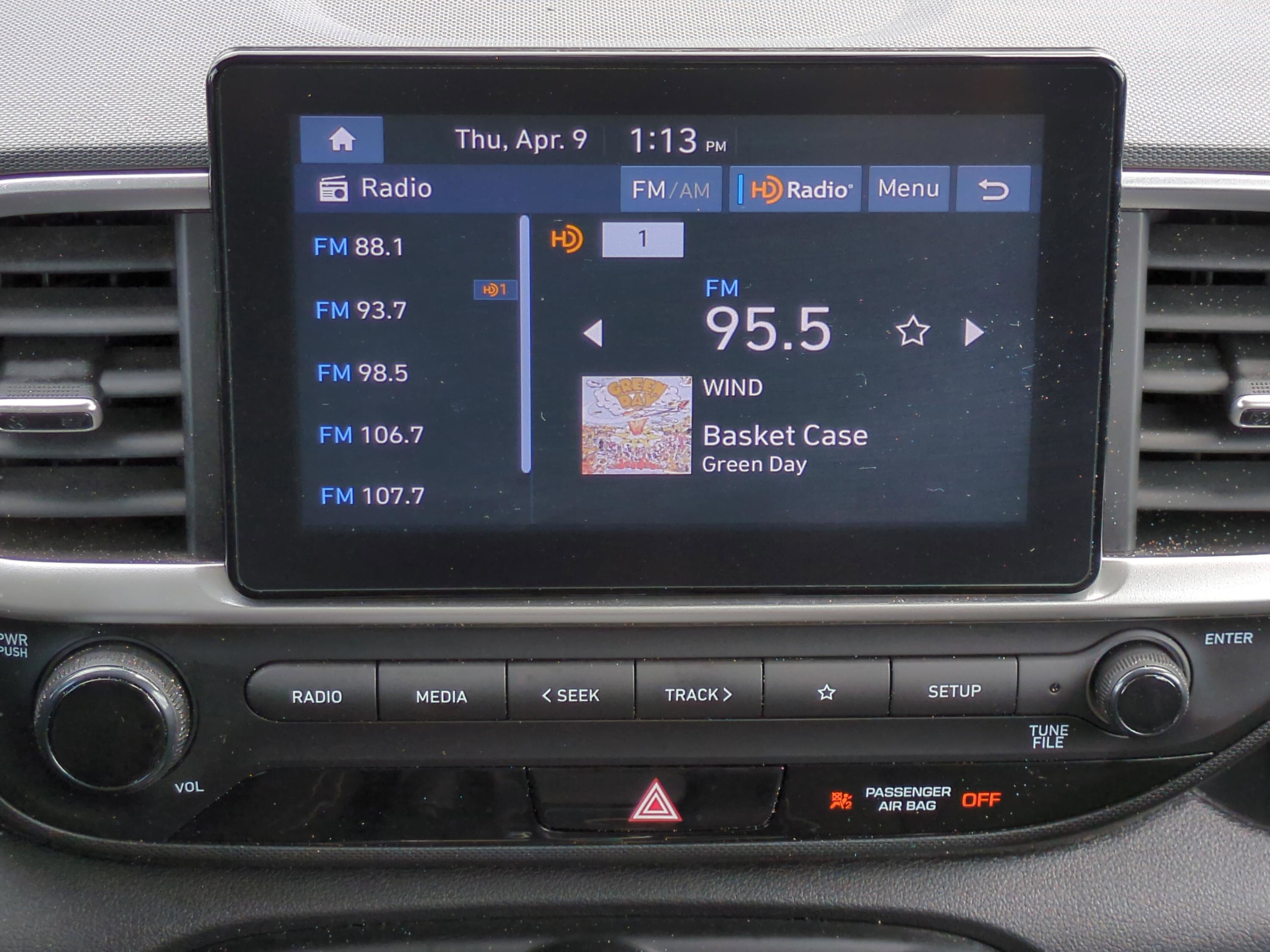 Certified 2023 Hyundai Venue SEL image 14