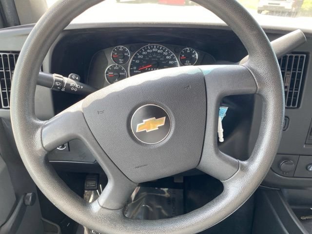 Used 2018 Chevrolet Express 3500 Extended RWD image 26