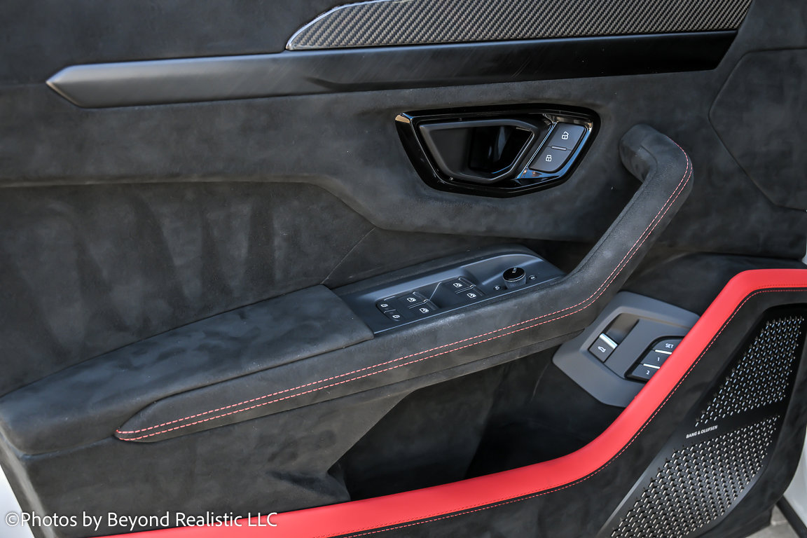 Used 2024 Lamborghini Urus Performante image 20