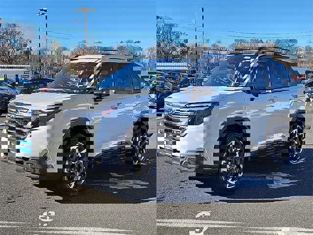 New 2025 Subaru Forester Premium image 3