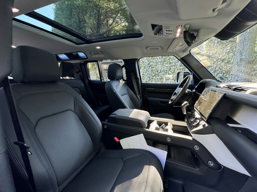 New 2026 Land Rover Defender 110 S image 19