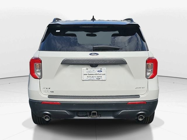 Used 2023 Ford Explorer XLT w/ Equipment Group 202A image 5