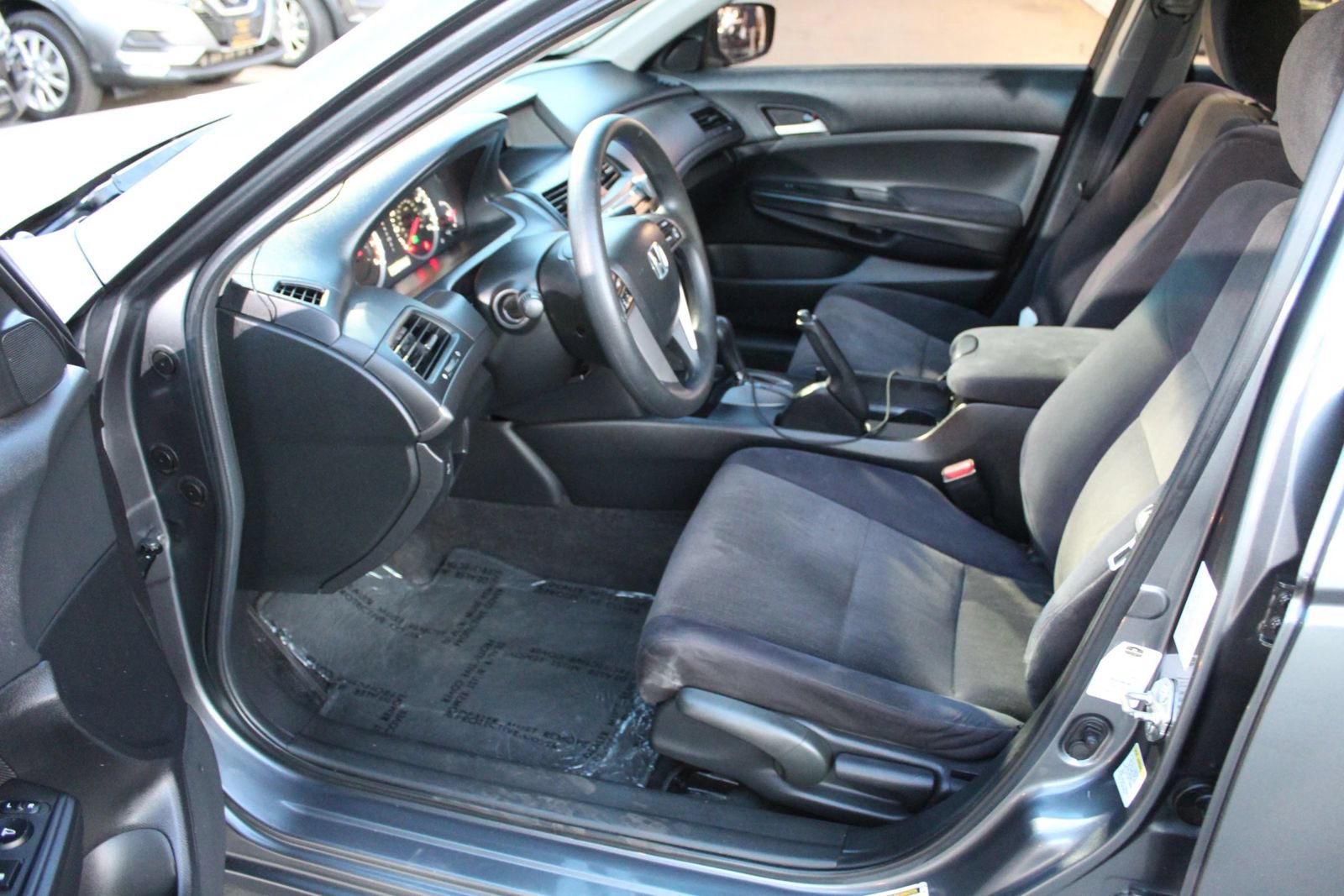 Used 2010 Honda Accord LX image 10