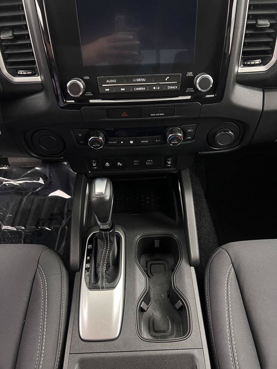 Used 2022 Nissan Frontier SV RWD image 7