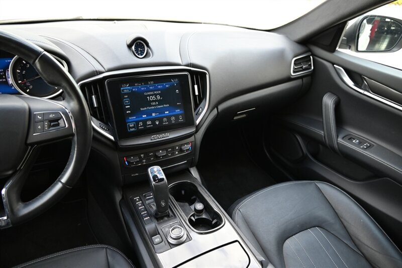 Used 2019 Maserati Ghibli S Q4 AWD/4WD image 28