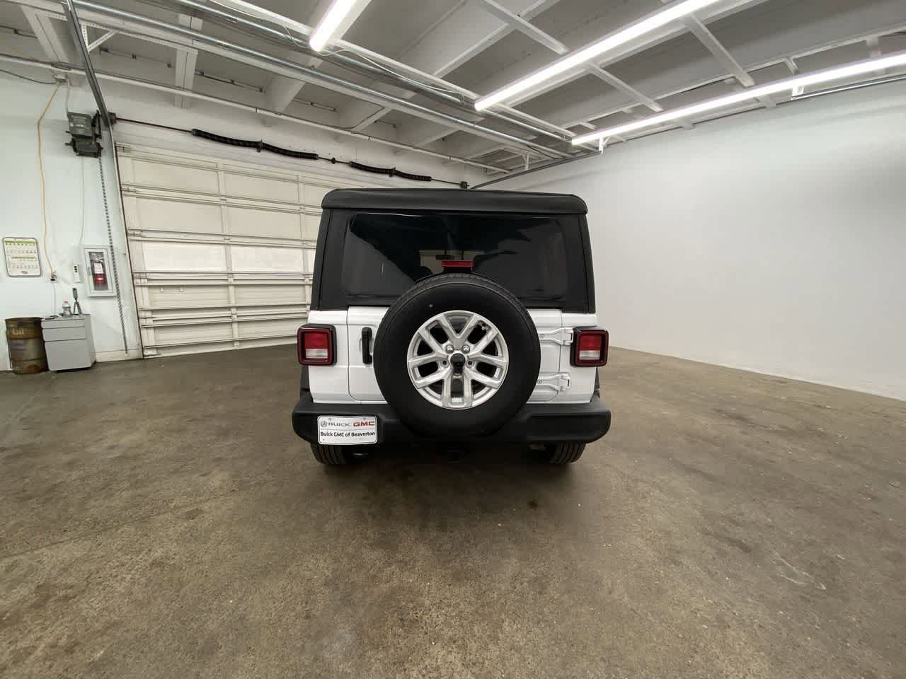 Used 2023 Jeep Wrangler Sport S image 5
