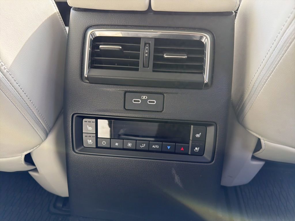 Used 2024 MAZDA CX-90 3.3 Turbo S w/ Premium Plus image 7