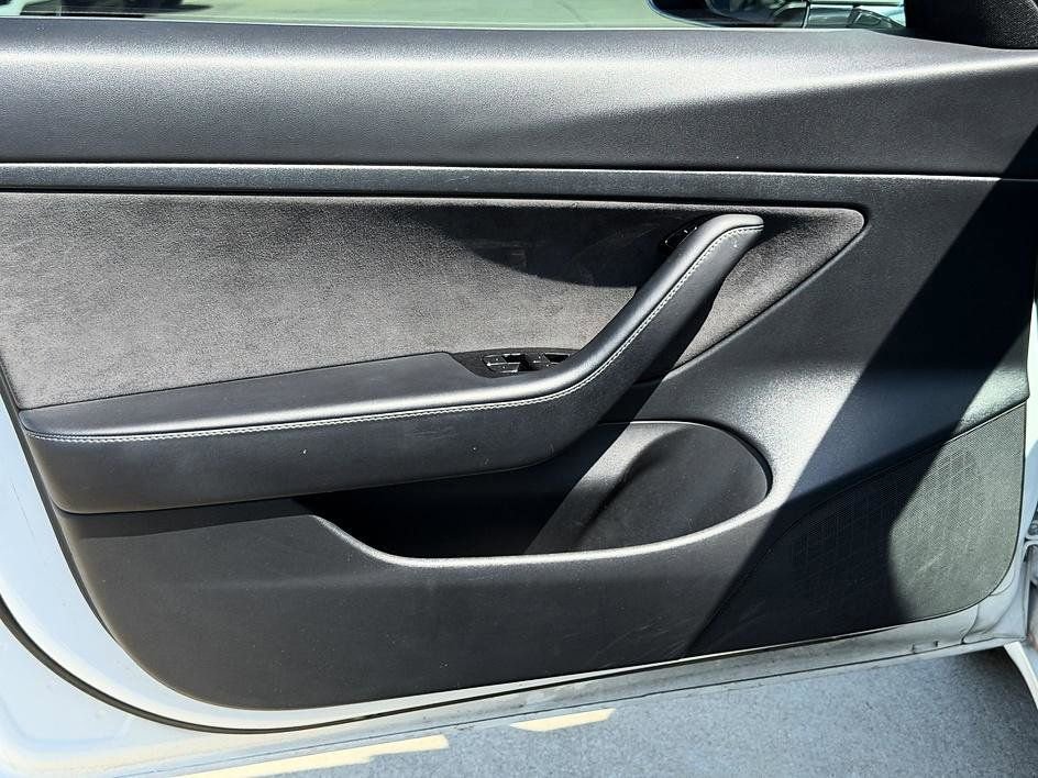Used 2020 Tesla Model 3 image 18