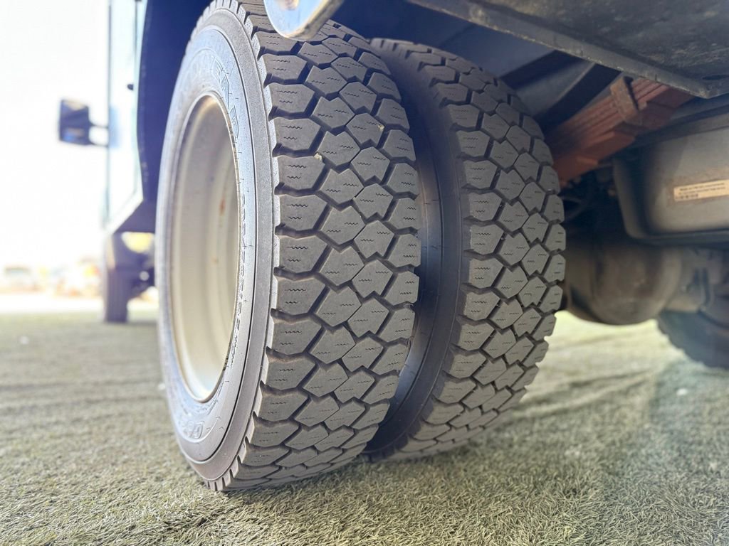 Used 2011 Ford F550 4x4 SuperCab Super Duty w/ PWR Equipment Group image 49