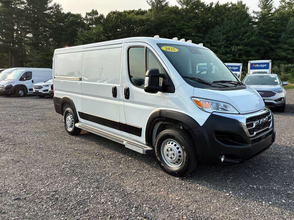 Used 2025 RAM ProMaster 2500 w/ U-Haul Equipment Group FWD image 1
