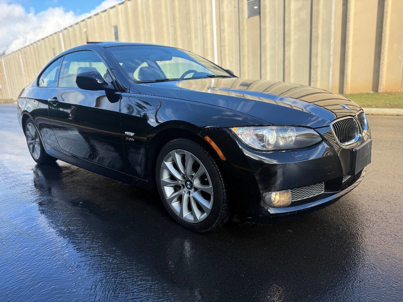 Used 2010 BMW 335i xDrive Coupe image 7