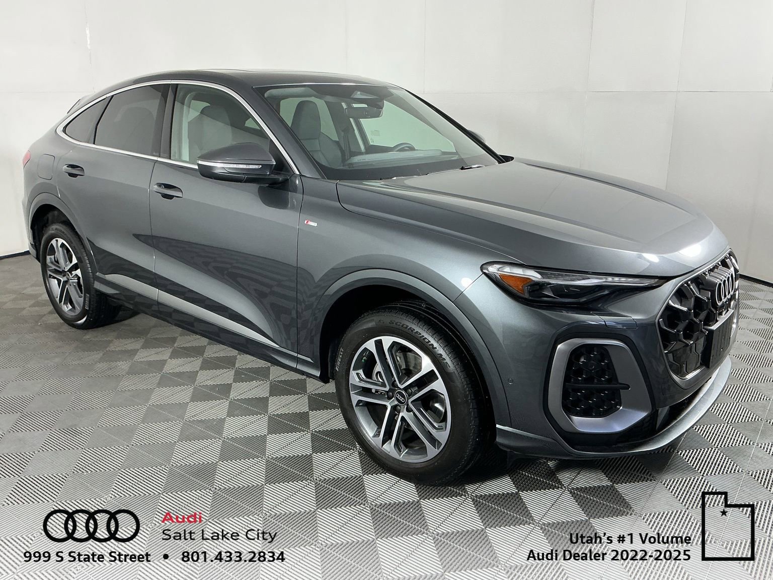 Used 2025 Audi Q5 Premium Plus w/ Premium Plus image 1