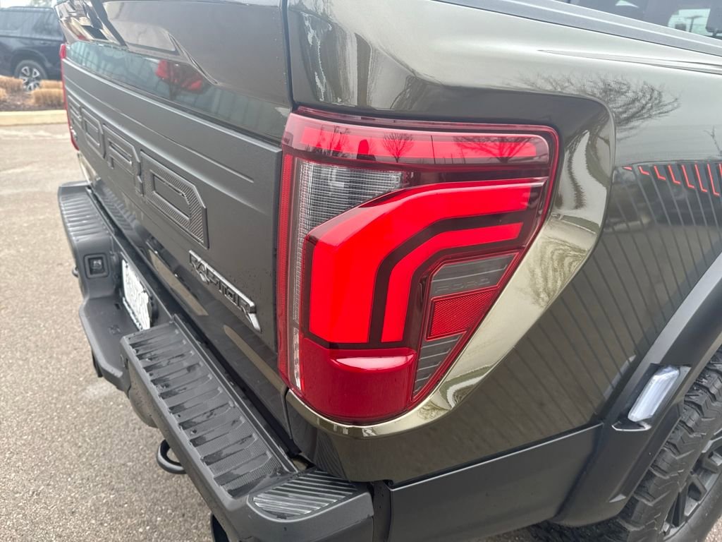 Used 2025 Ford F150 Raptor image 38