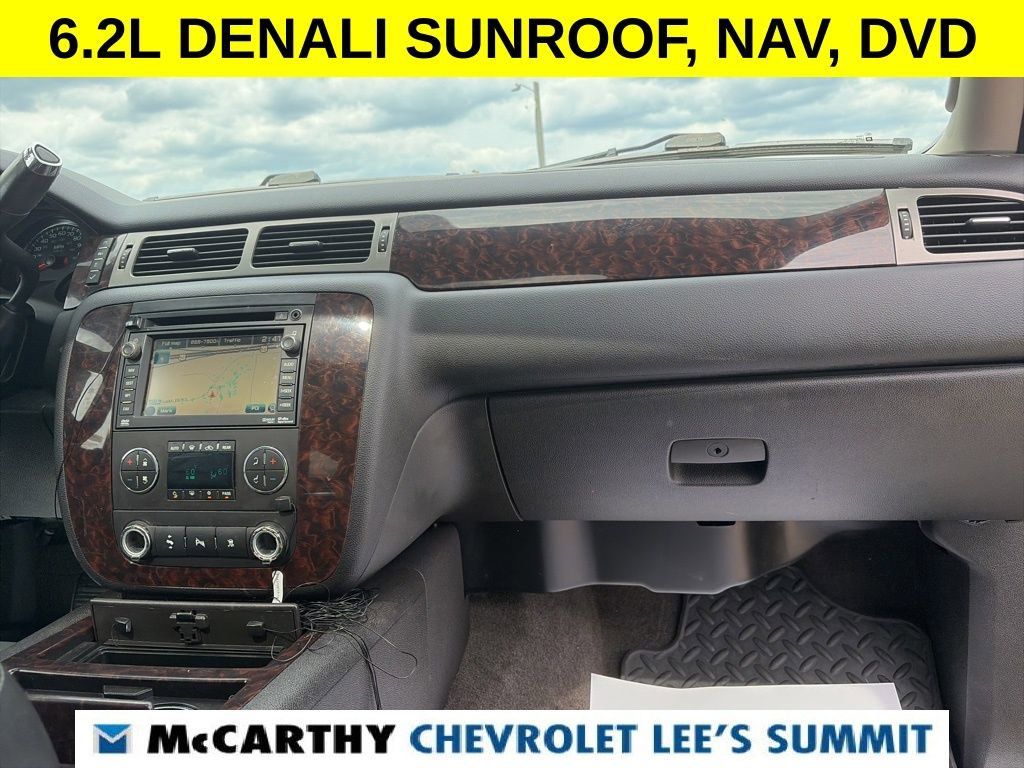 Used 2011 GMC Yukon XL Denali AWD/4WD image 31