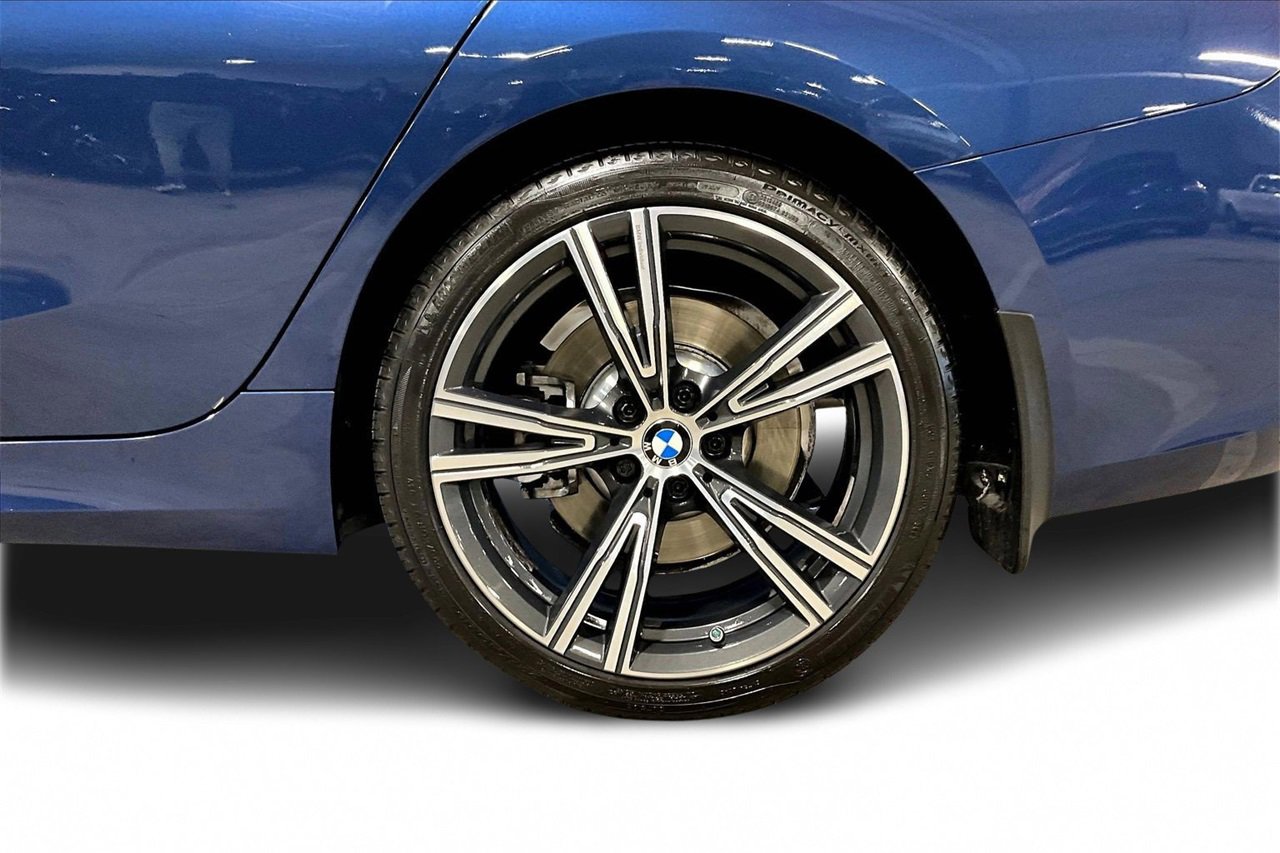 Used 2022 BMW 330i Sedan w/ Premium Package 2 image 32