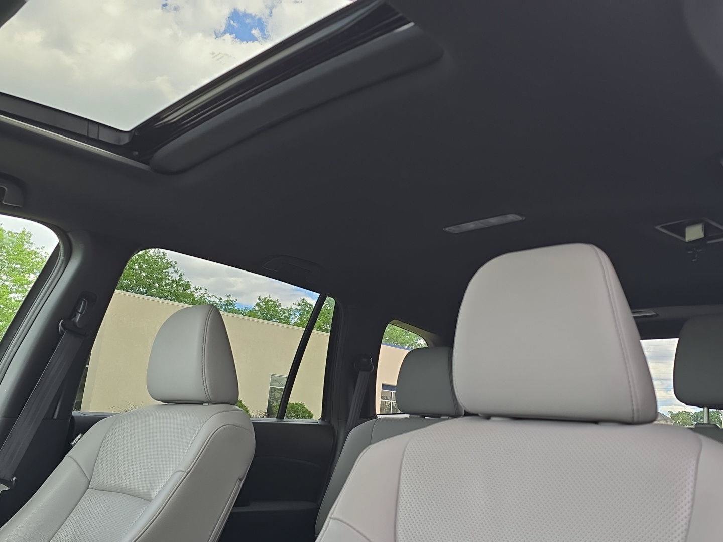 Used 2023 Honda Passport EX-L image 16