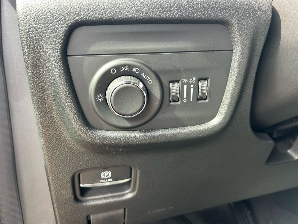 New 2026 Jeep Grand Cherokee L 4WD image 17