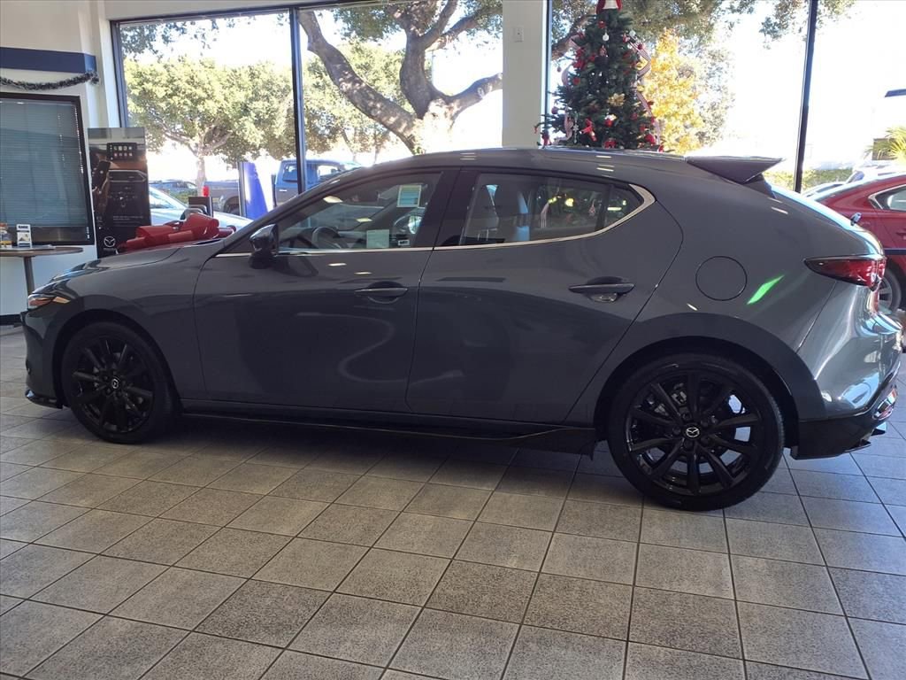 New 2026 MAZDA MAZDA3 Hatchback w/ Appearance Package image 3