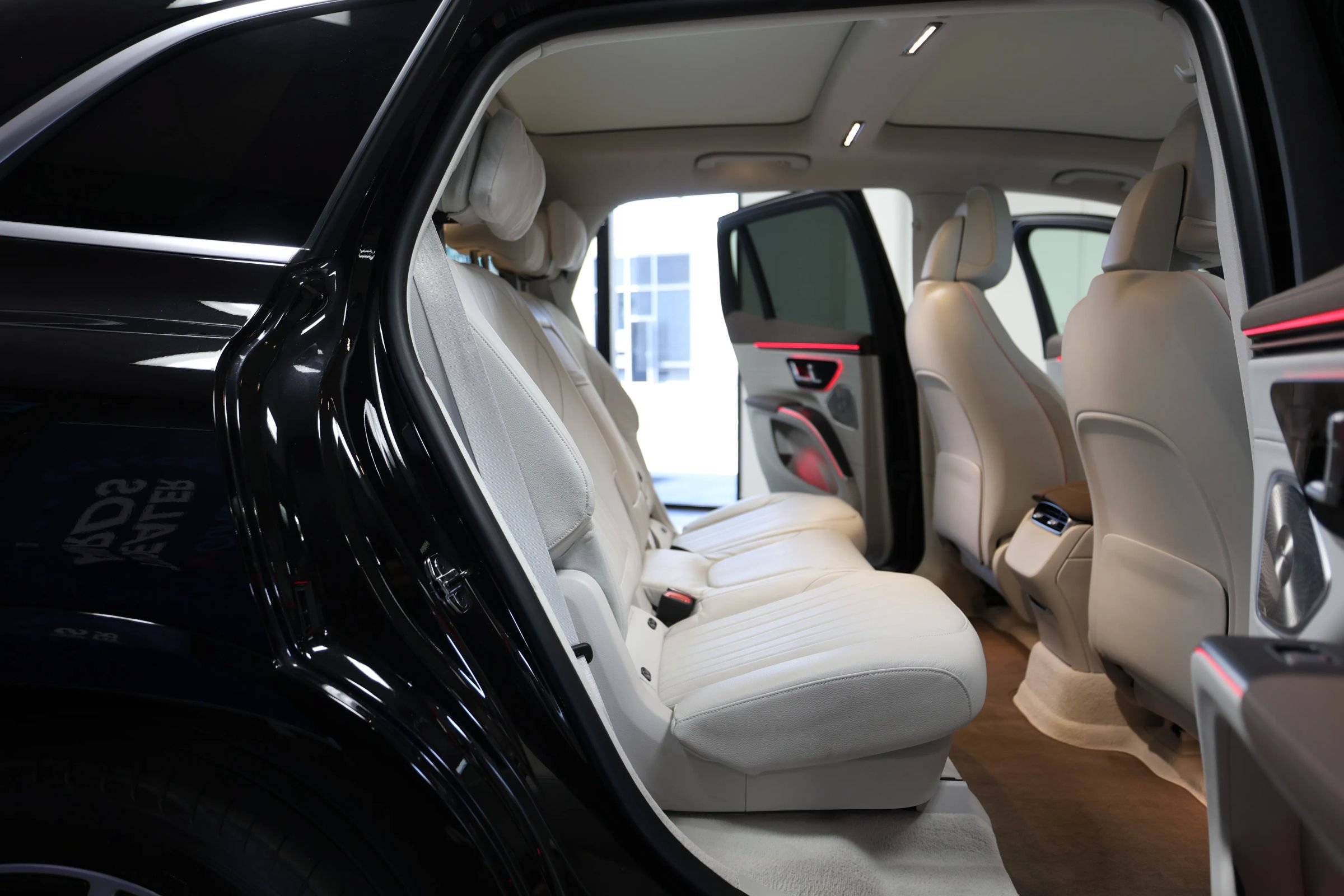 Used 2023 Mercedes-Benz EQS 580 4MATIC SUV image 51