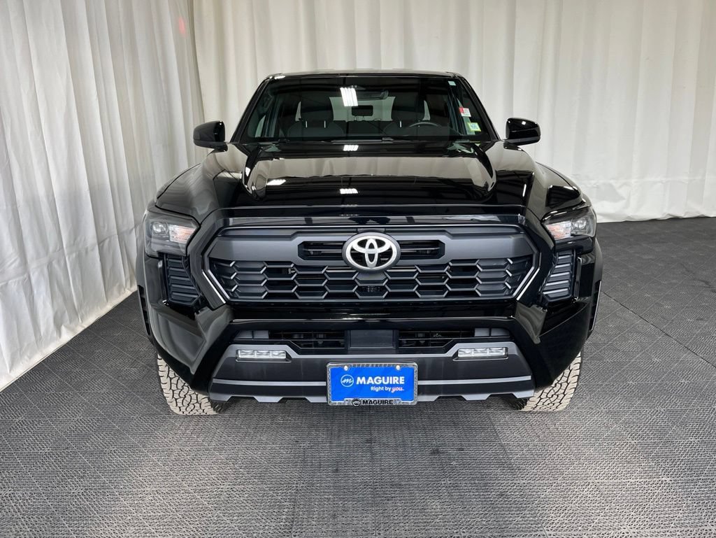 Used 2024 Toyota Tacoma TRD Off-Road AWD/4WD image 3