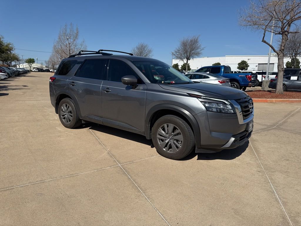 Certified 2024 Nissan Pathfinder SV image 7