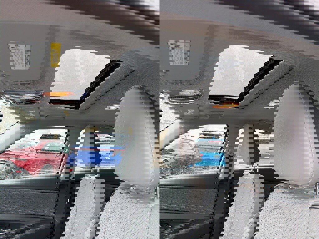 Certified 2022 Hyundai Elantra Limited image 16