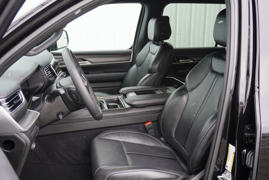 Used 2024 Jeep Wagoneer Series III image 12