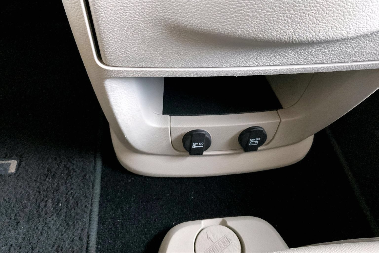 Used 2011 Dodge Grand Caravan Express FWD image 13