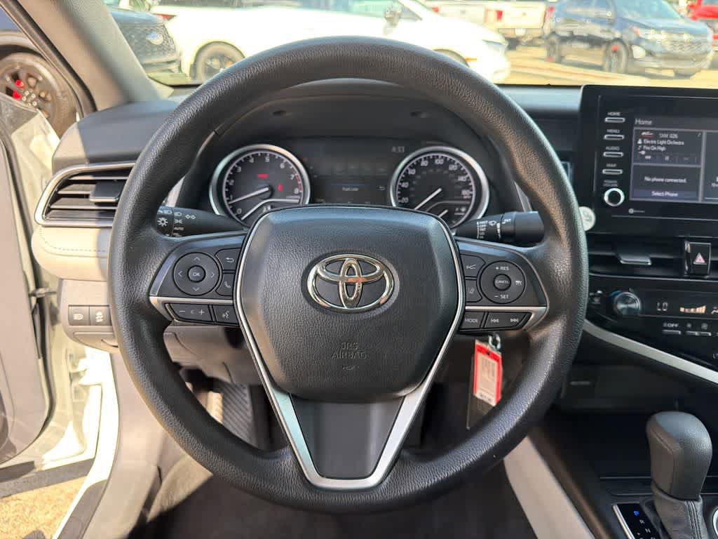 Used 2024 Toyota Camry LE AWD/4WD image 21