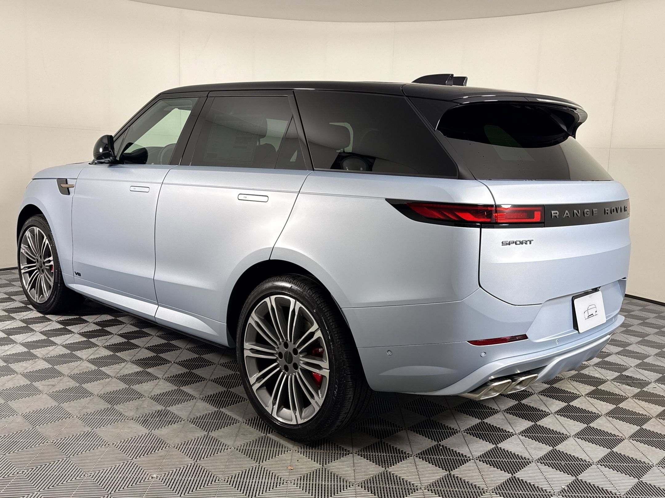 New 2026 Land Rover Range Rover Sport Autobiography AWD/4WD image 3