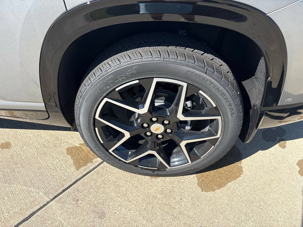 New 2026 Chevrolet Traverse High Country w/ LPO, Floor Liner Package AWD/4WD image 66