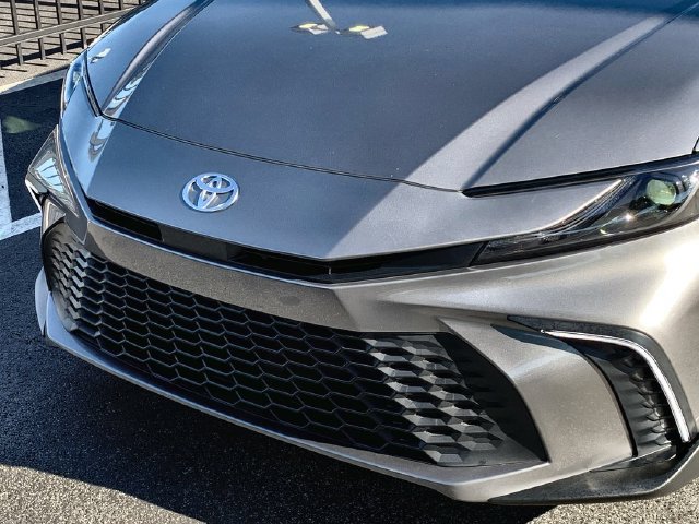 Used 2026 Toyota Camry SE FWD image 45