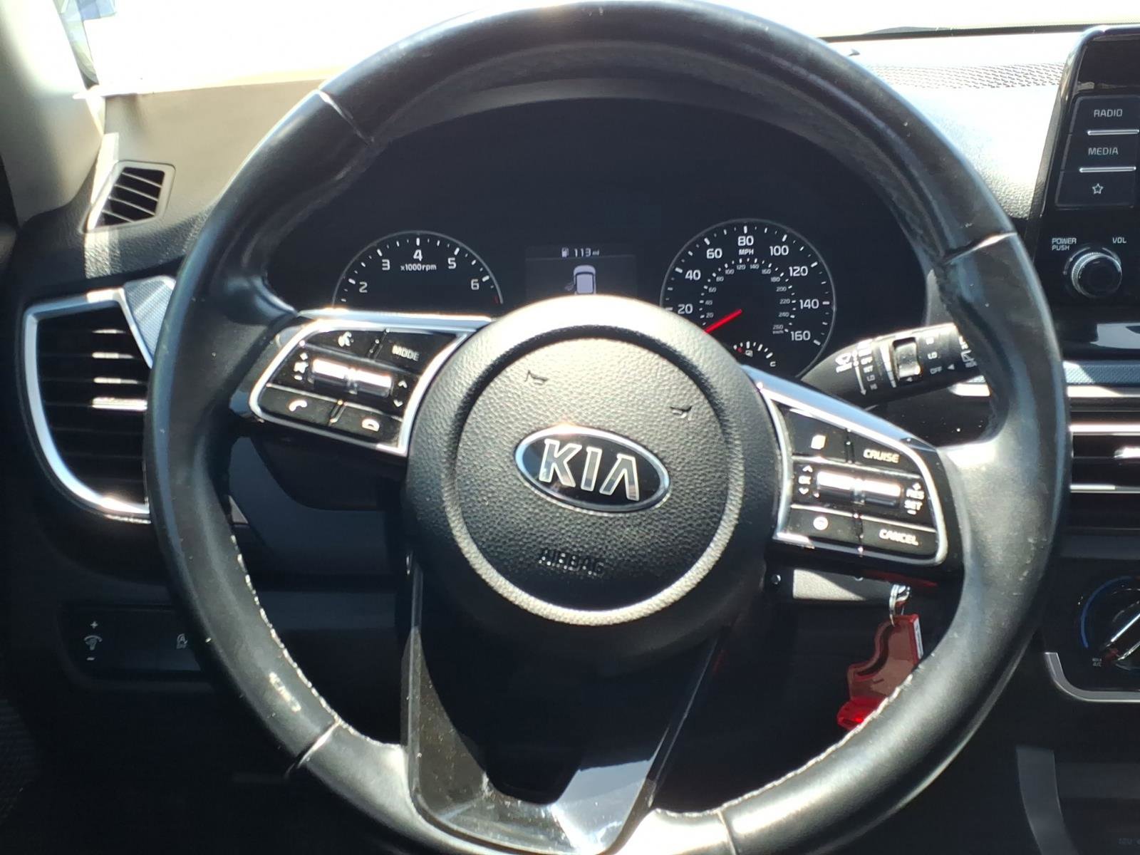 Used 2021 Kia Seltos S FWD image 12