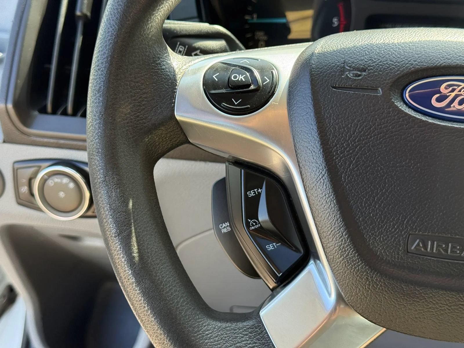 Used 2017 Ford Transit 350 XL RWD image 25