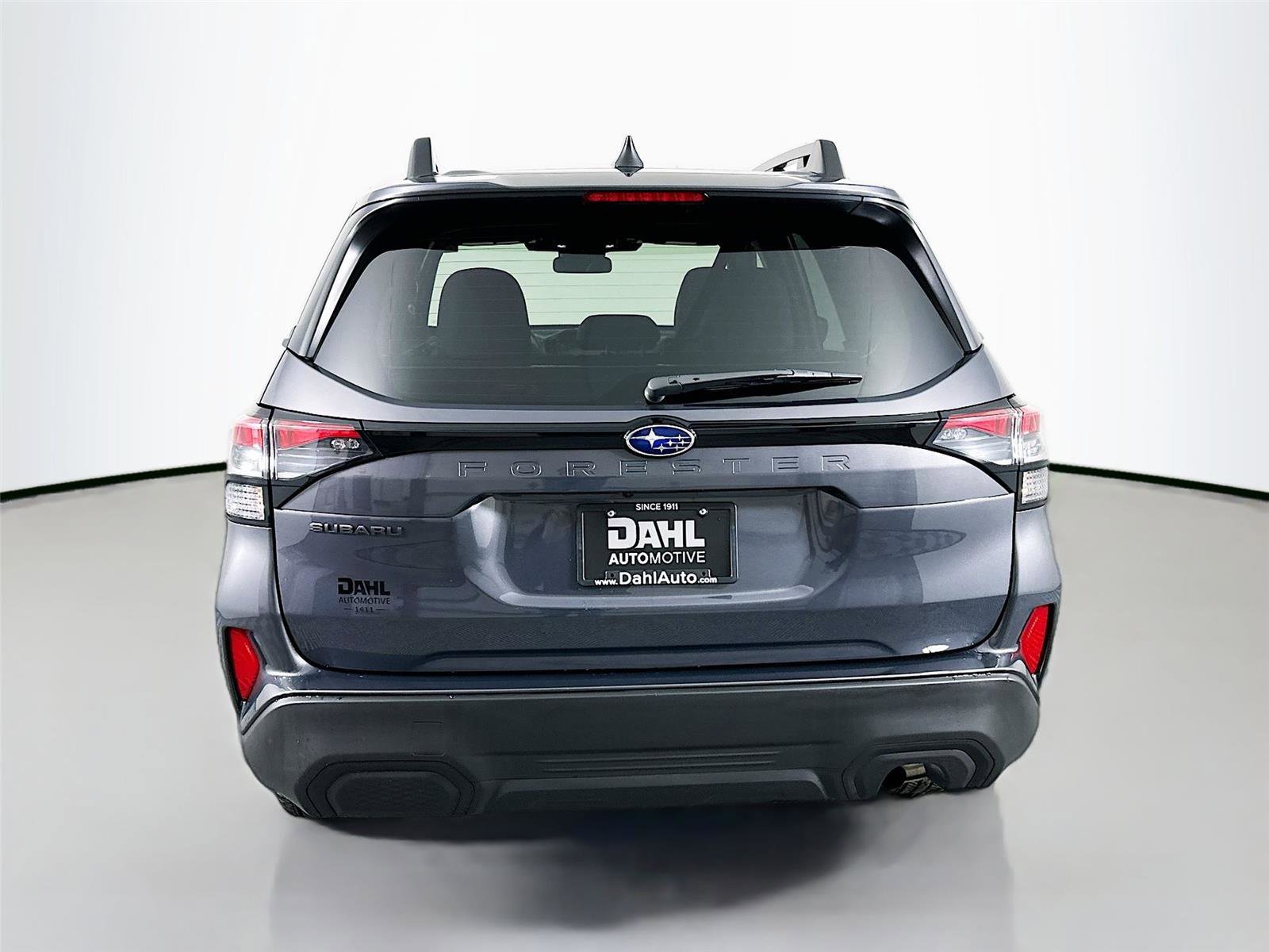 Used 2025 Subaru Forester Premium image 6