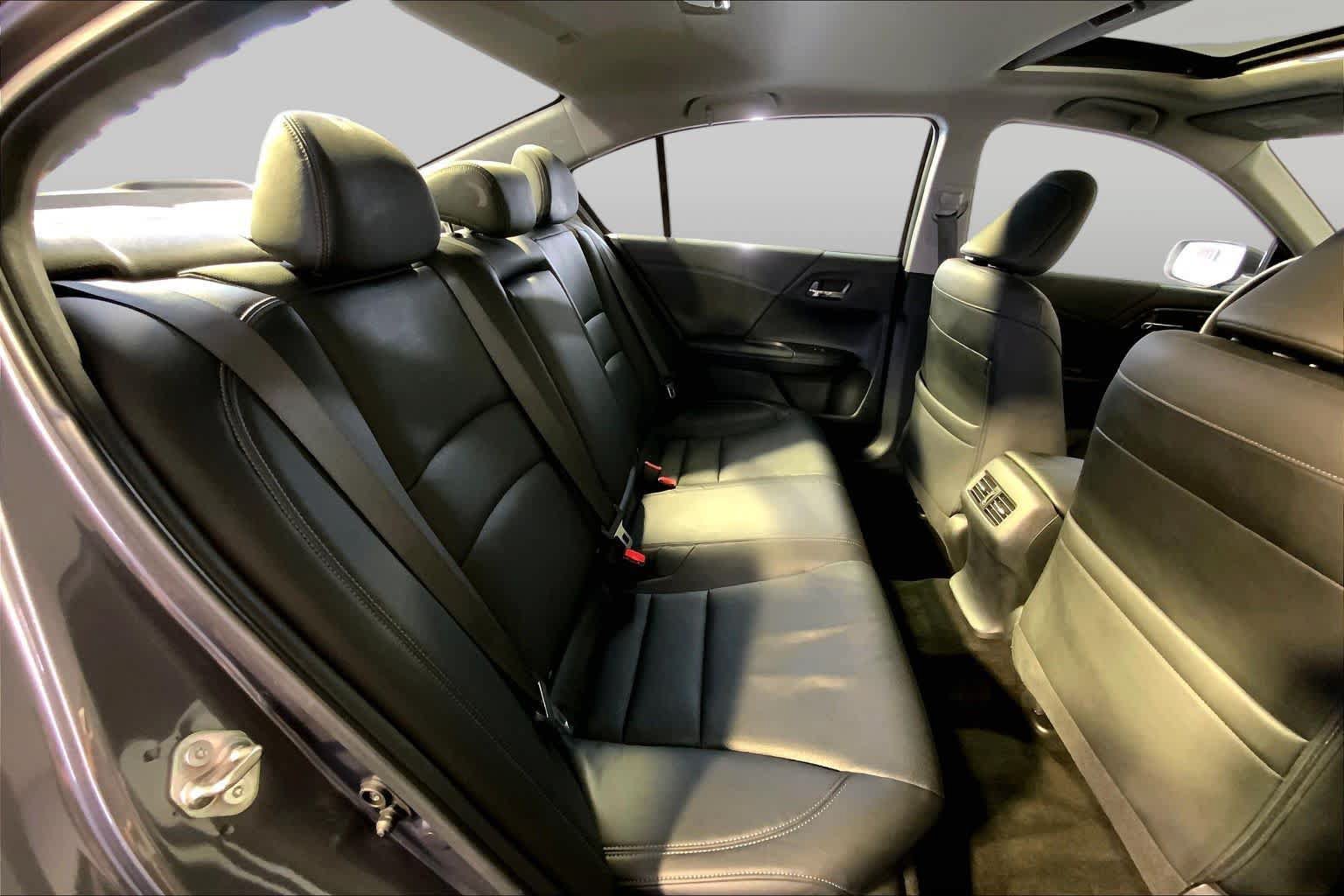 Used 2017 Honda Accord EX-L image 20